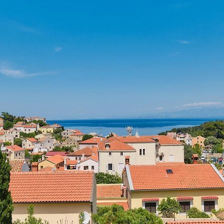 Sea View Apartment Sandra In Mali Lošinj Εξωτερικό φωτογραφία